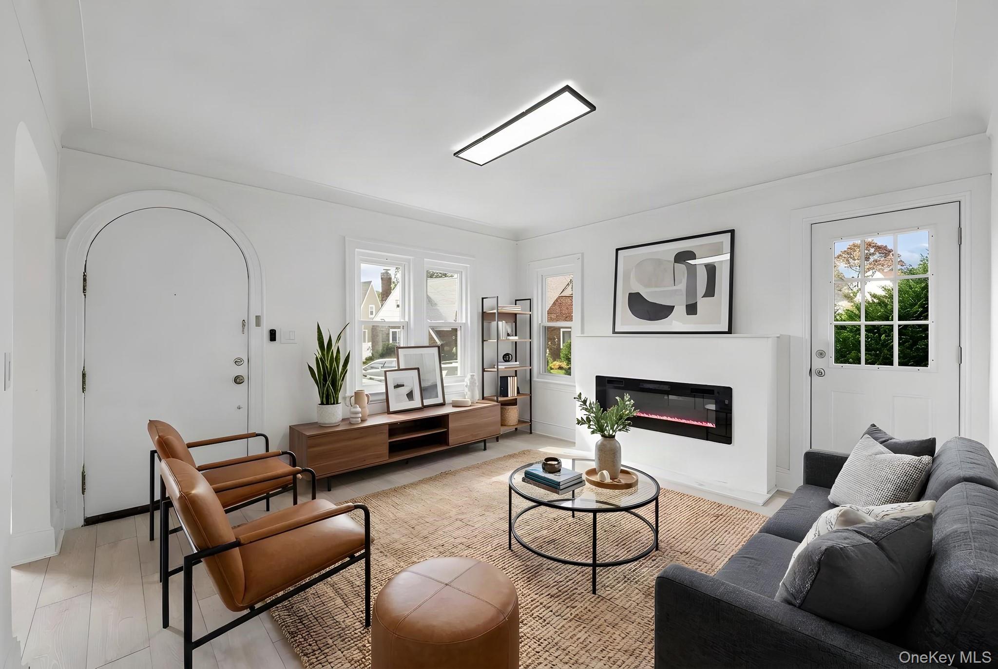 2 Fordham Place, Hempstead