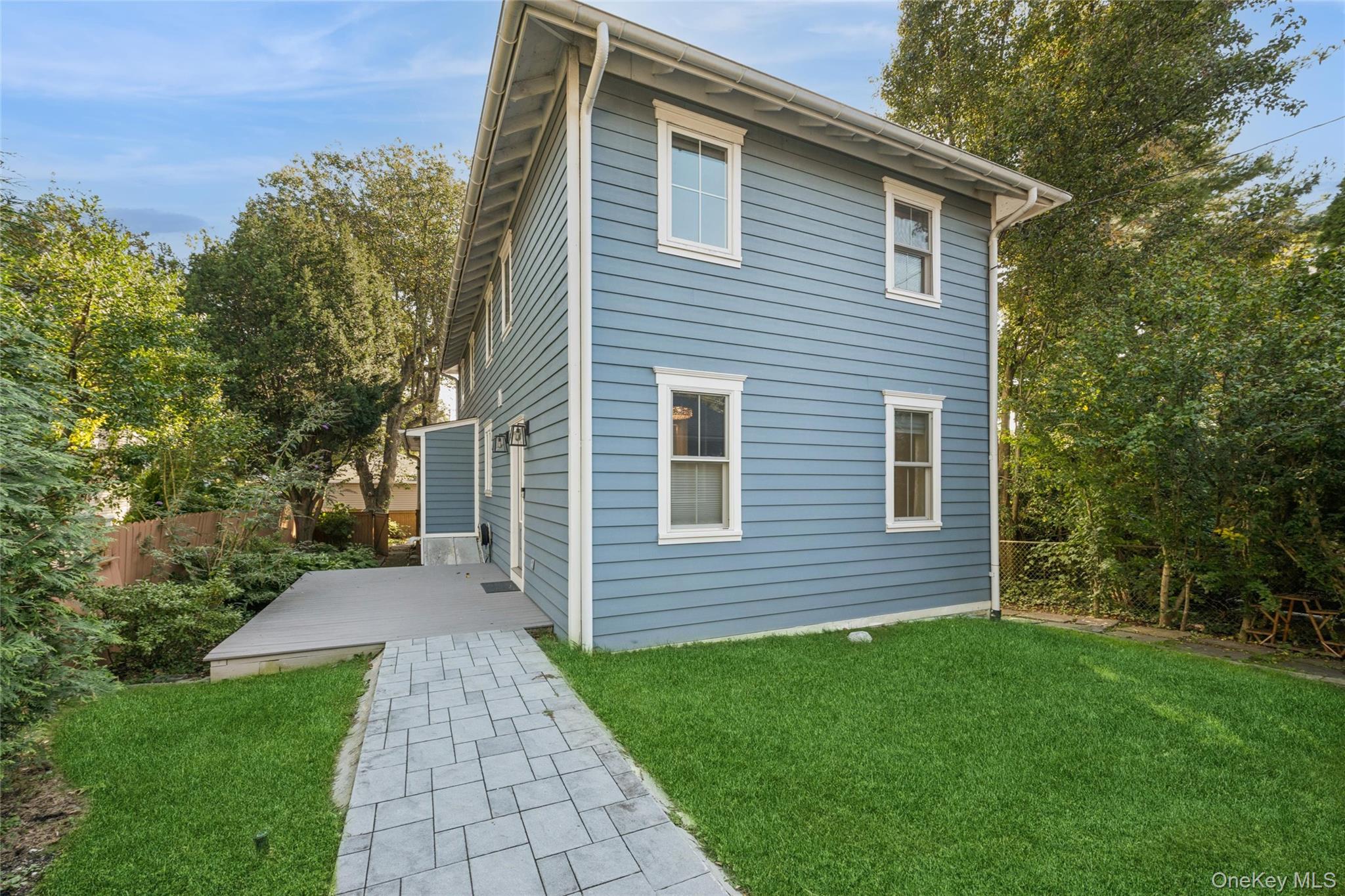 18 20th Avenue — photo 35