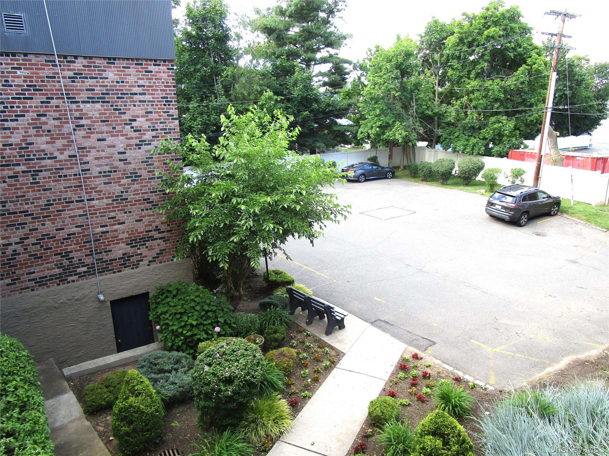 40 Daley Place #126 — photo 2