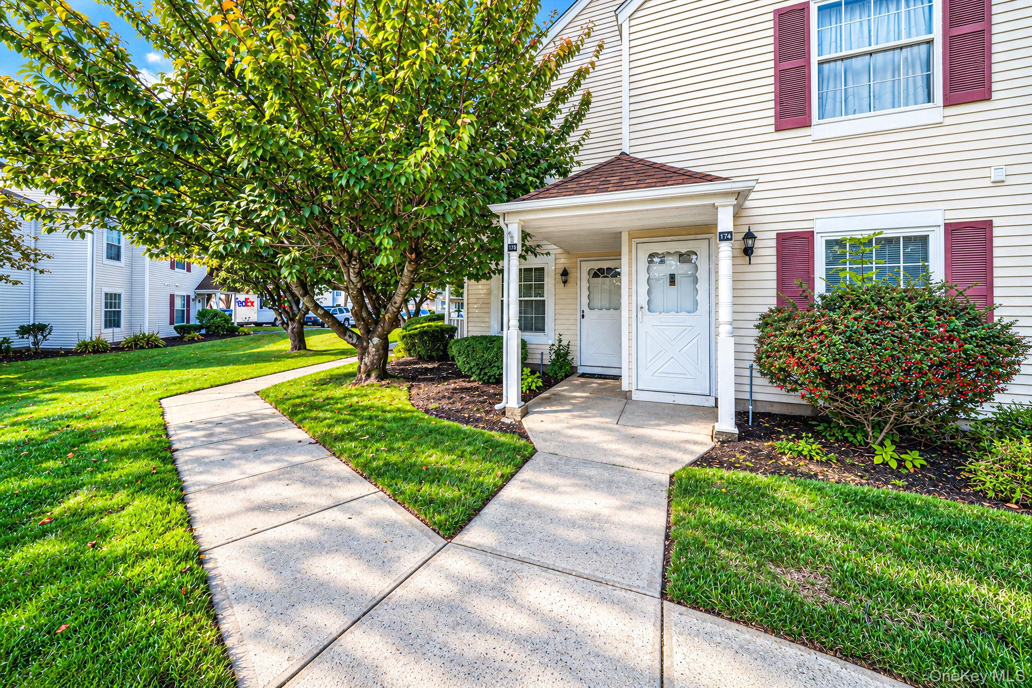 173 Fairview Circle, Middle Island