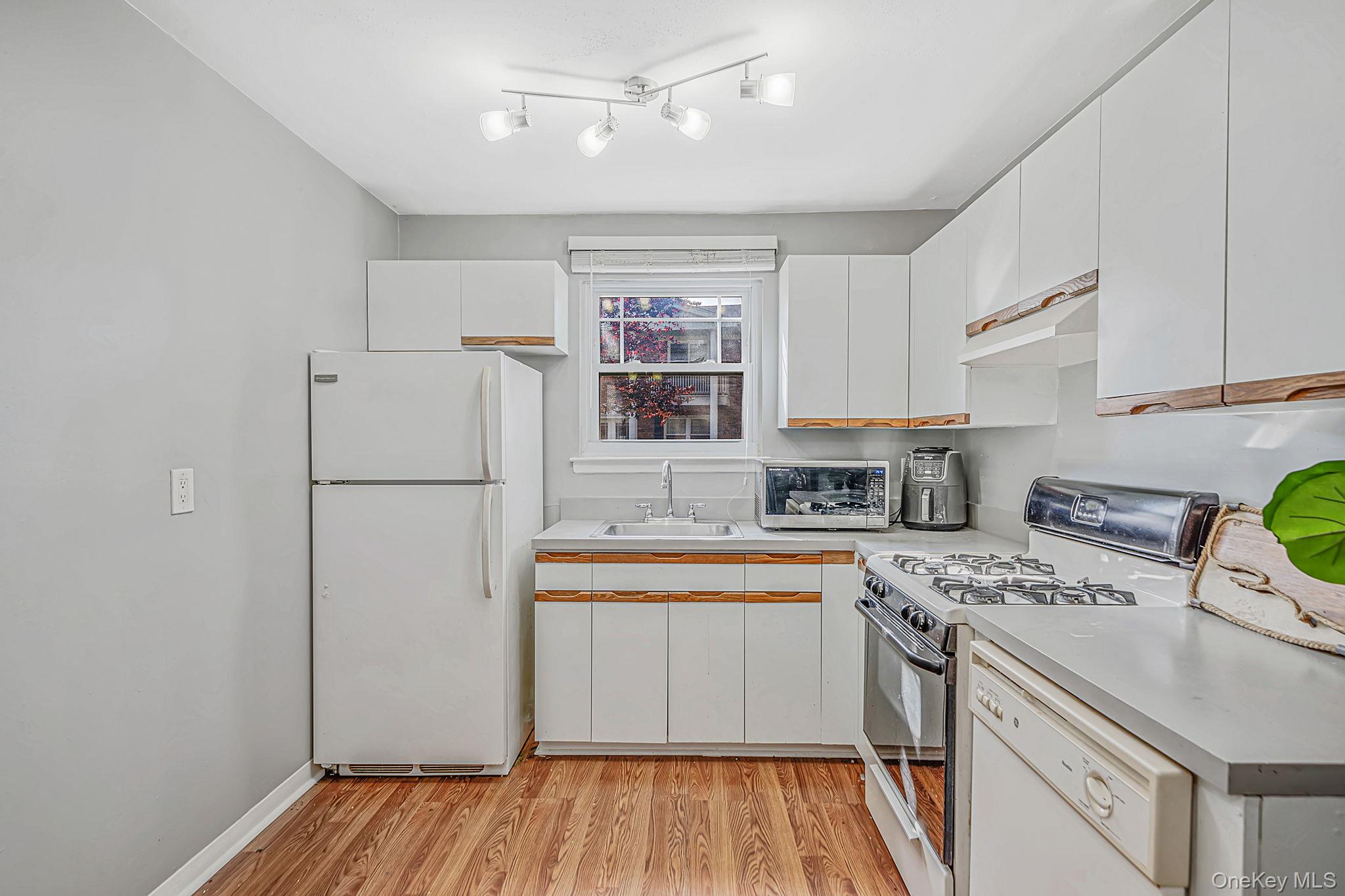 219 Fairharbor Drive #219 — photo 17