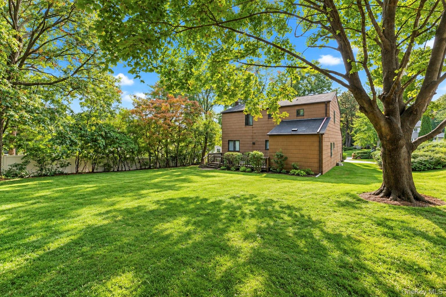 33 Oak Forest Drive — photo 9