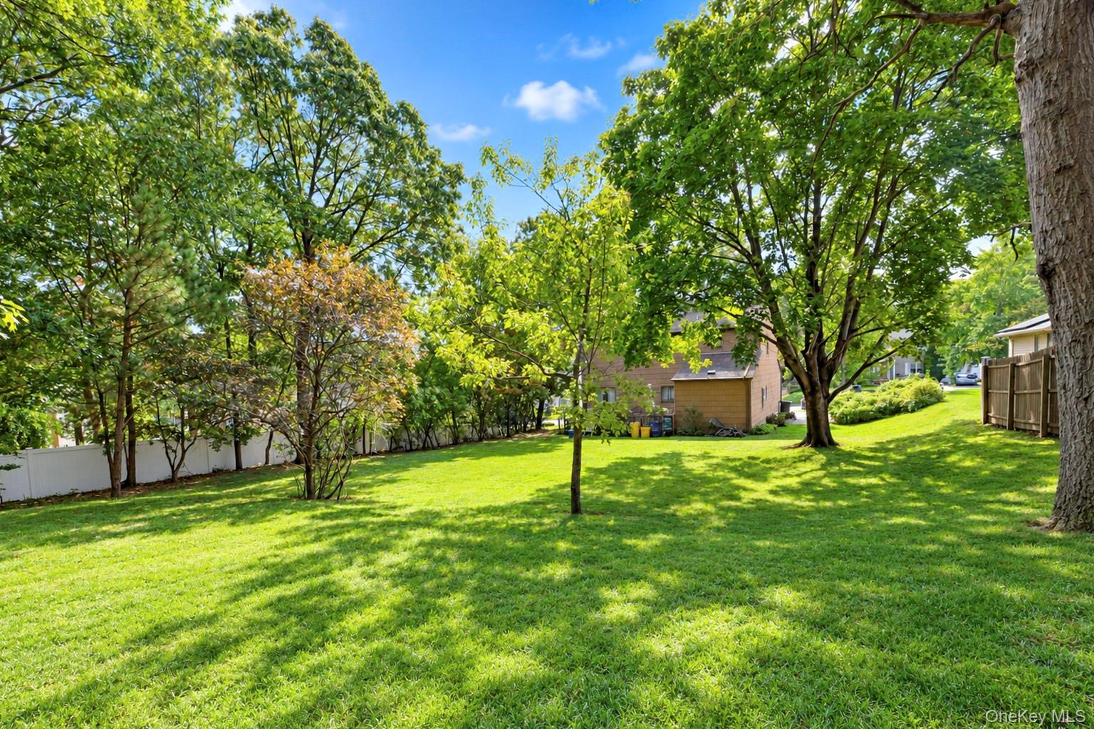 33 Oak Forest Drive — photo 10
