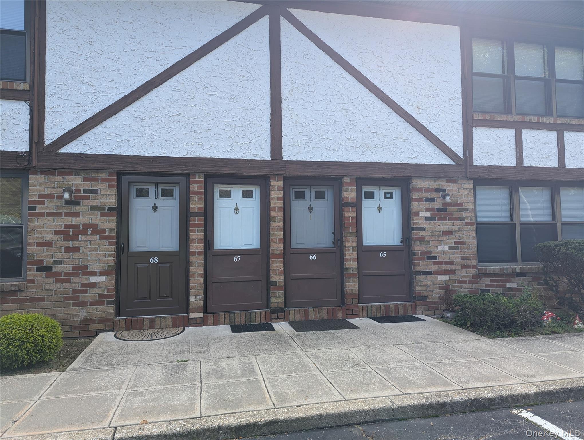 62 Baily Court #62, Middle Island