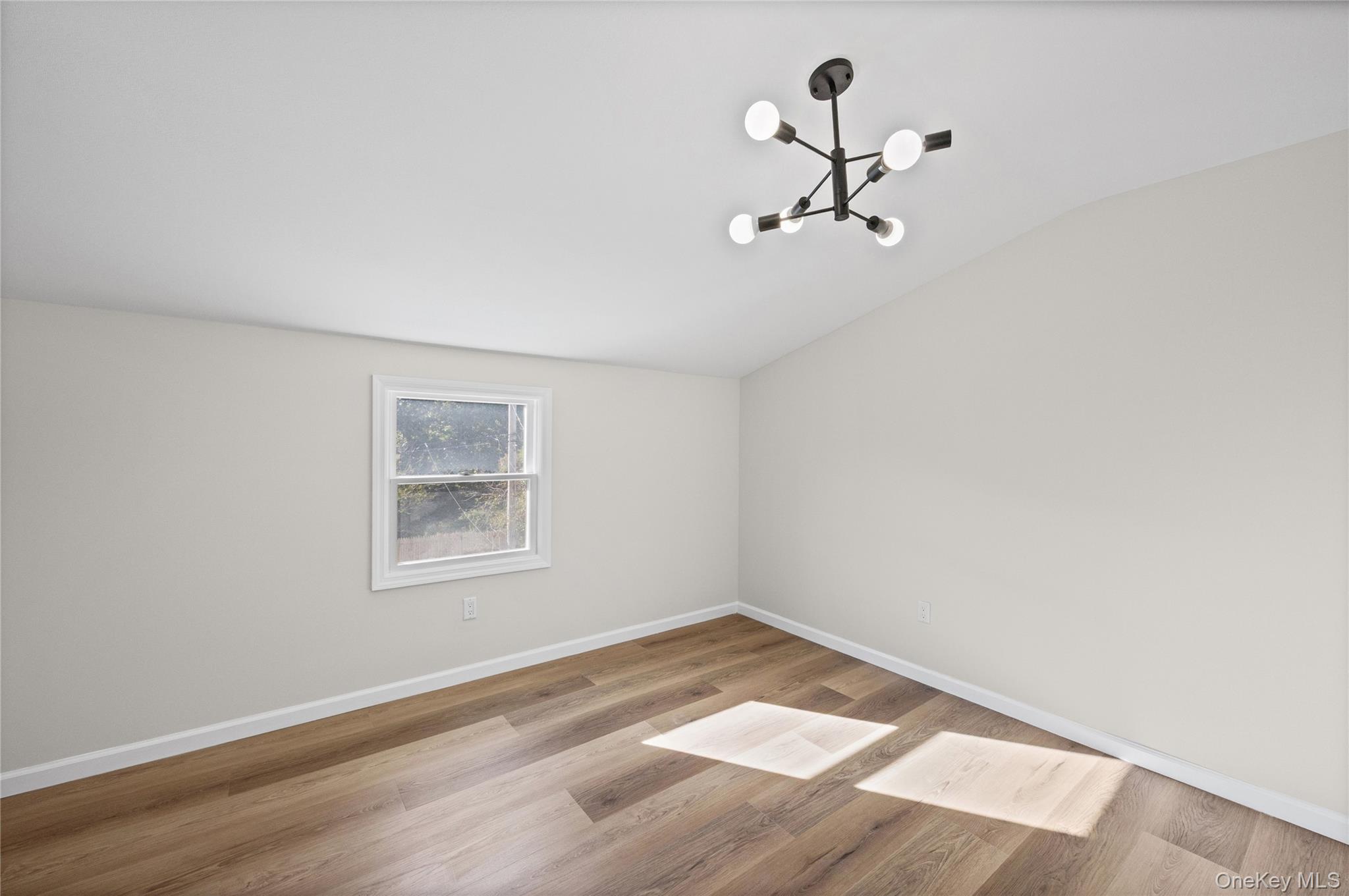 163 Avondale Drive — photo 8