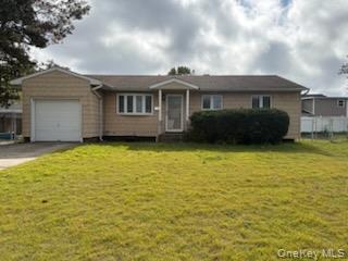 35 Circle Lane, Bay Shore