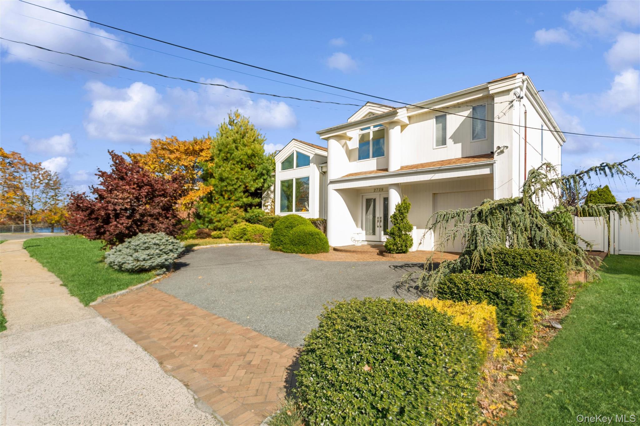 2729 Shore Drive — photo 3