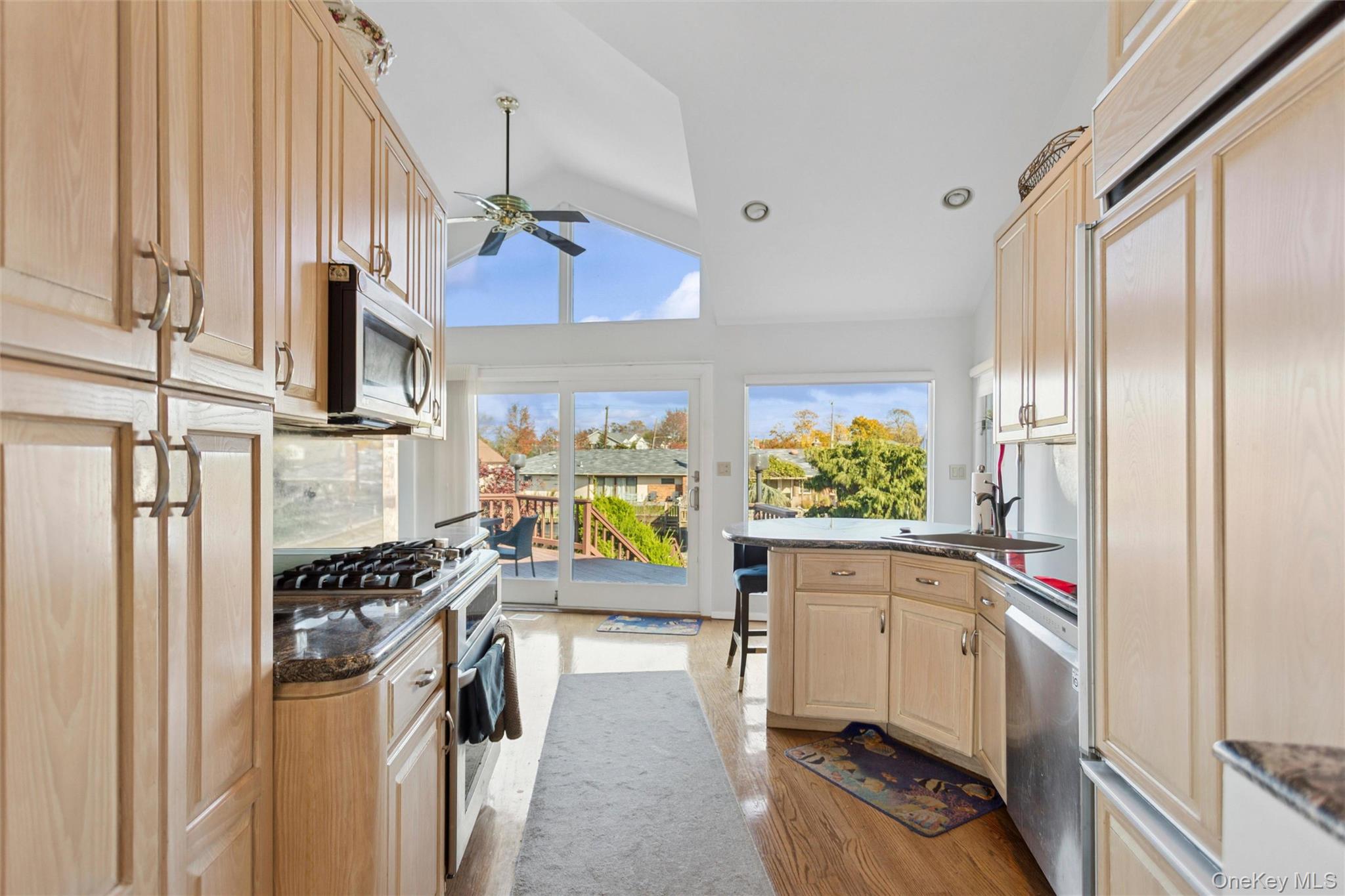2729 Shore Drive — photo 10