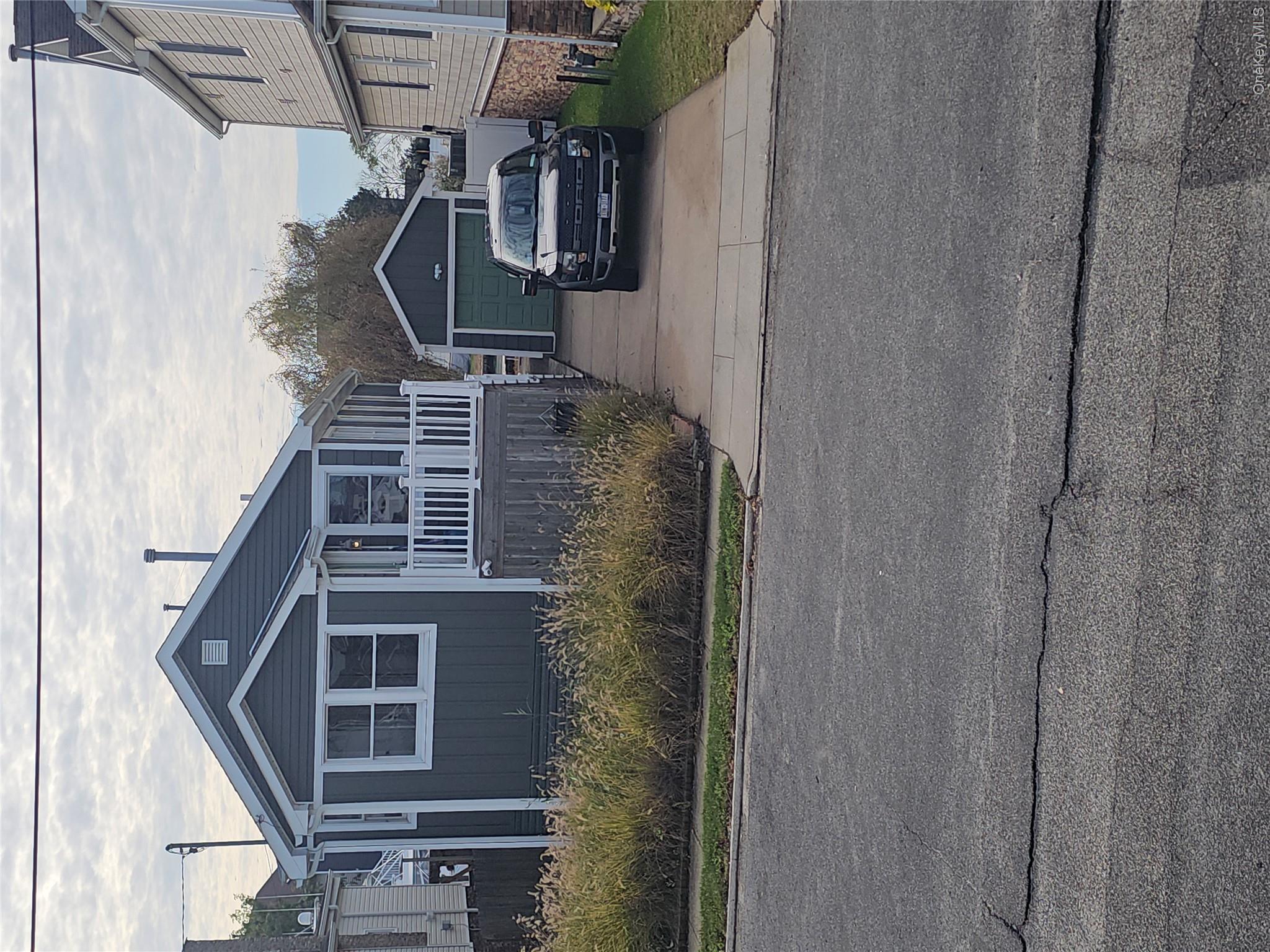 50 Pershing Avenue, Babylon