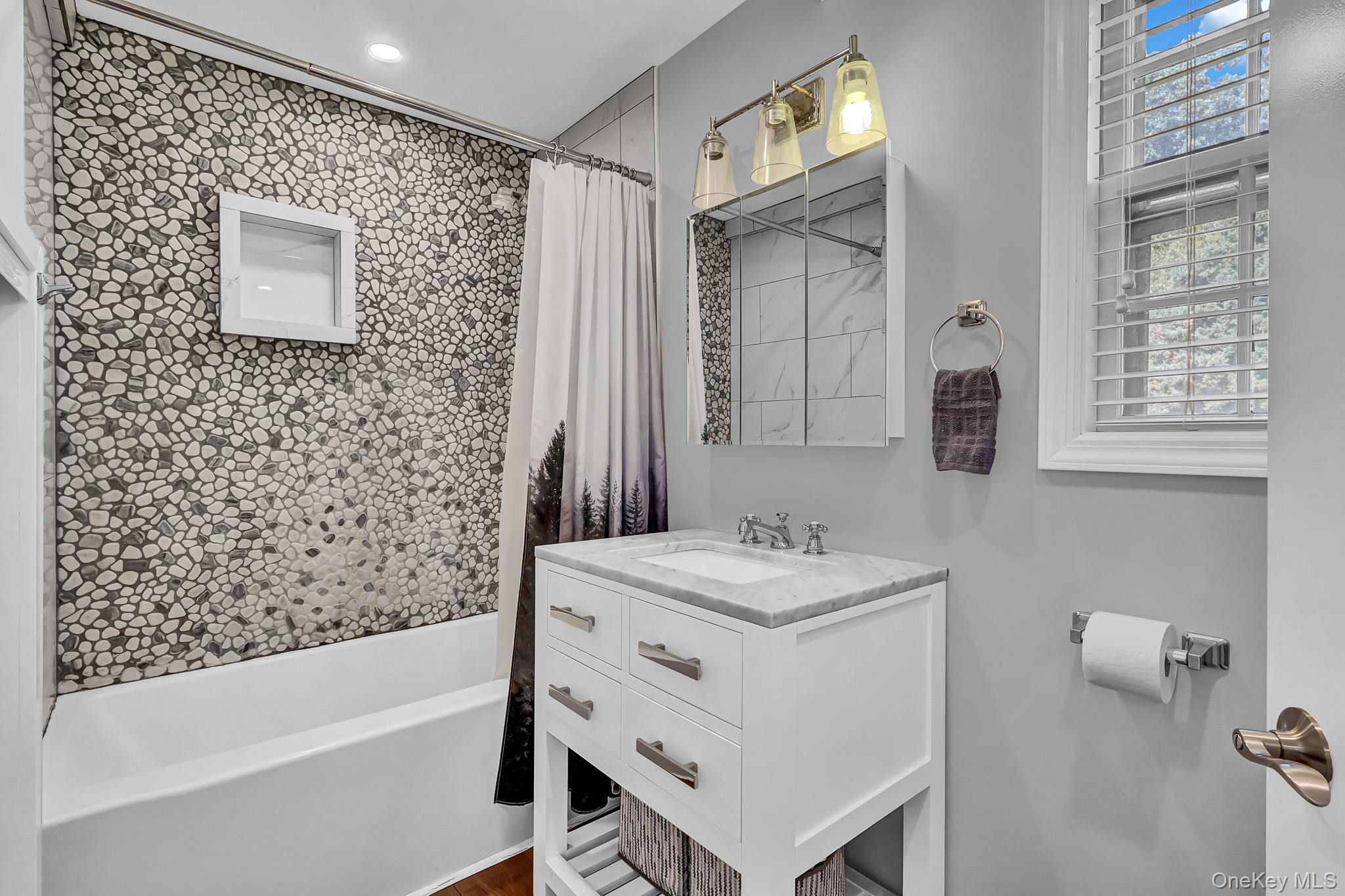 108 Linden Street — photo 9
