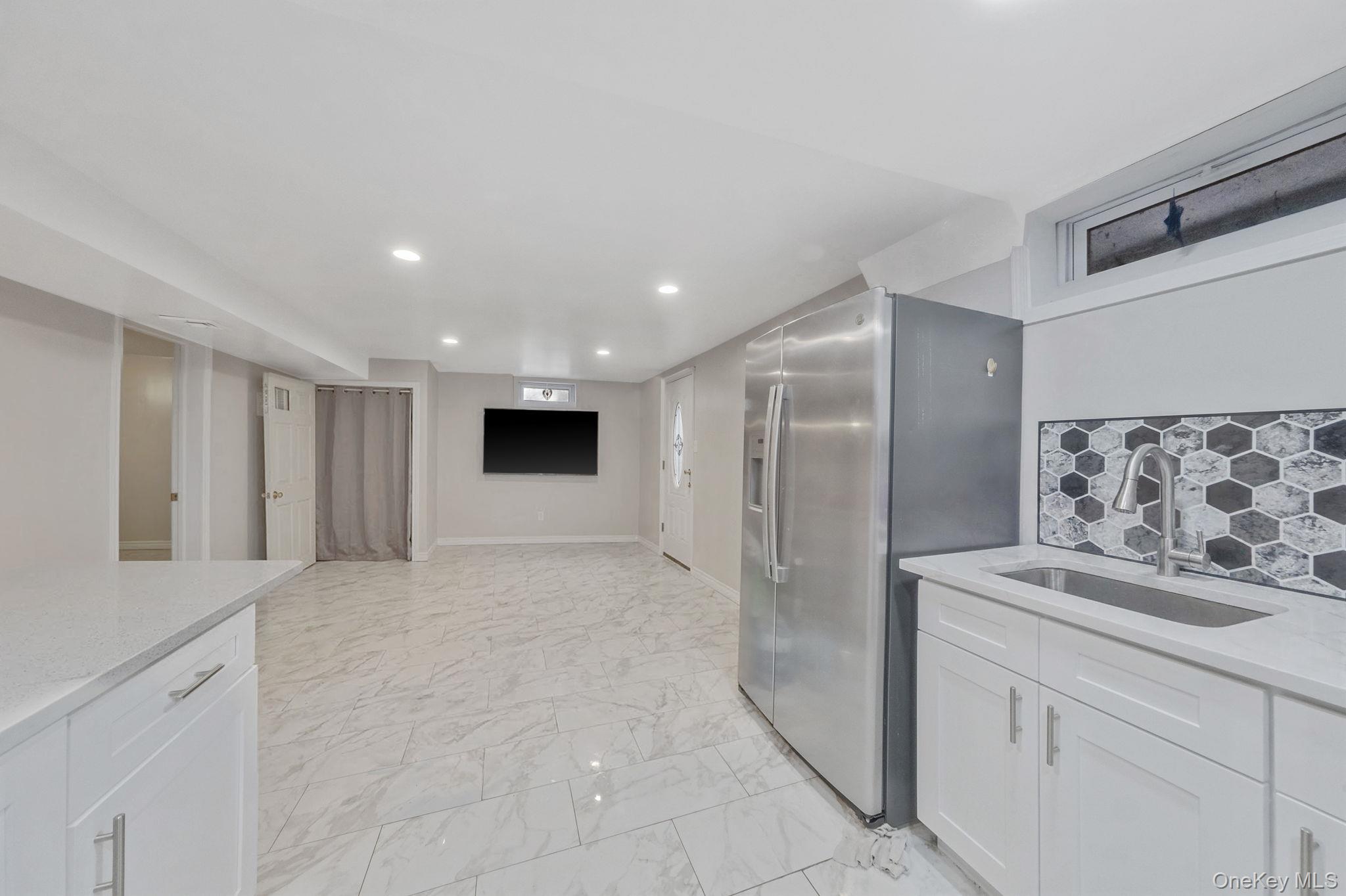 231 Woodside Avenue — photo 15