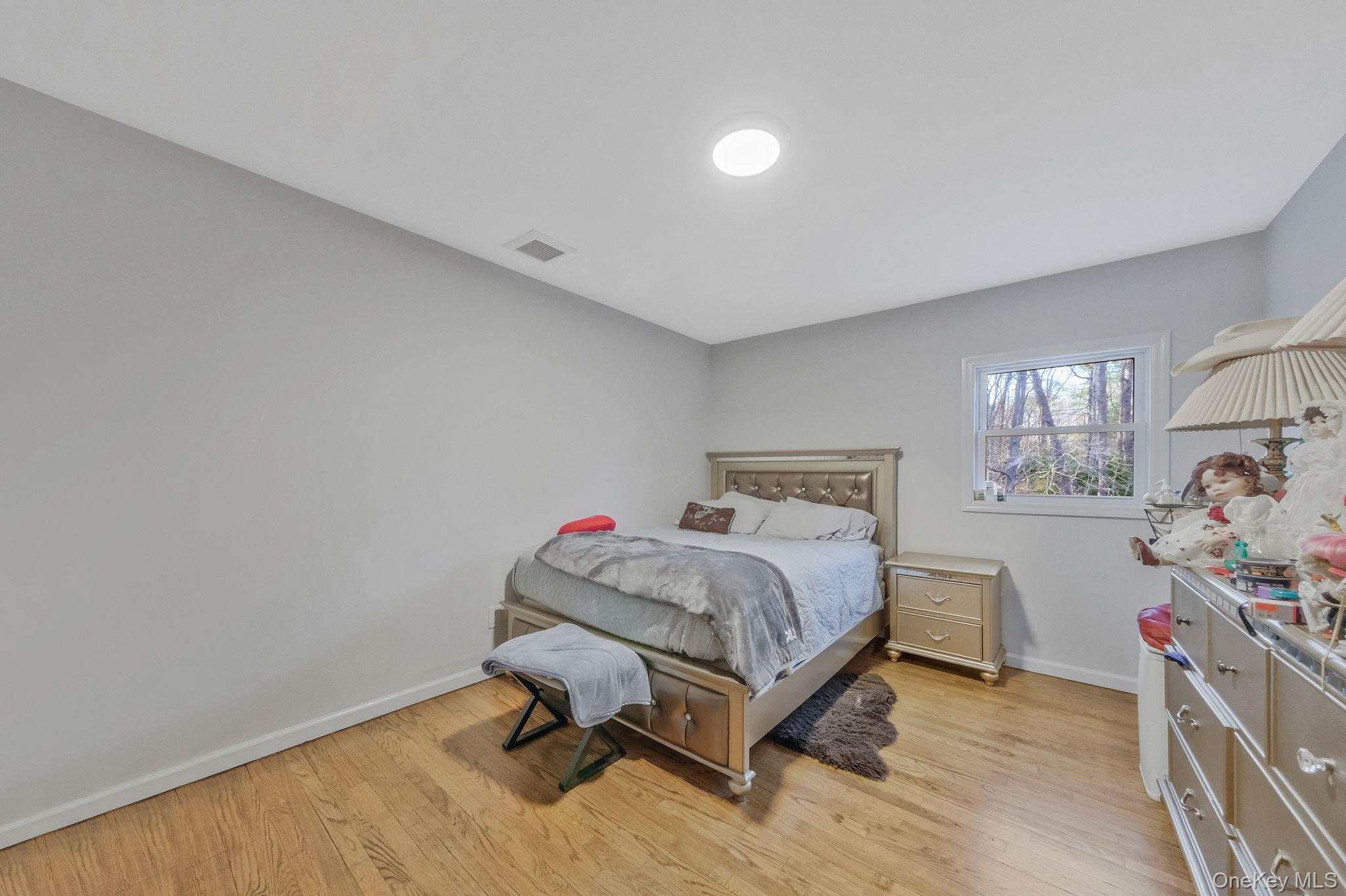 231 Woodside Avenue — photo 7
