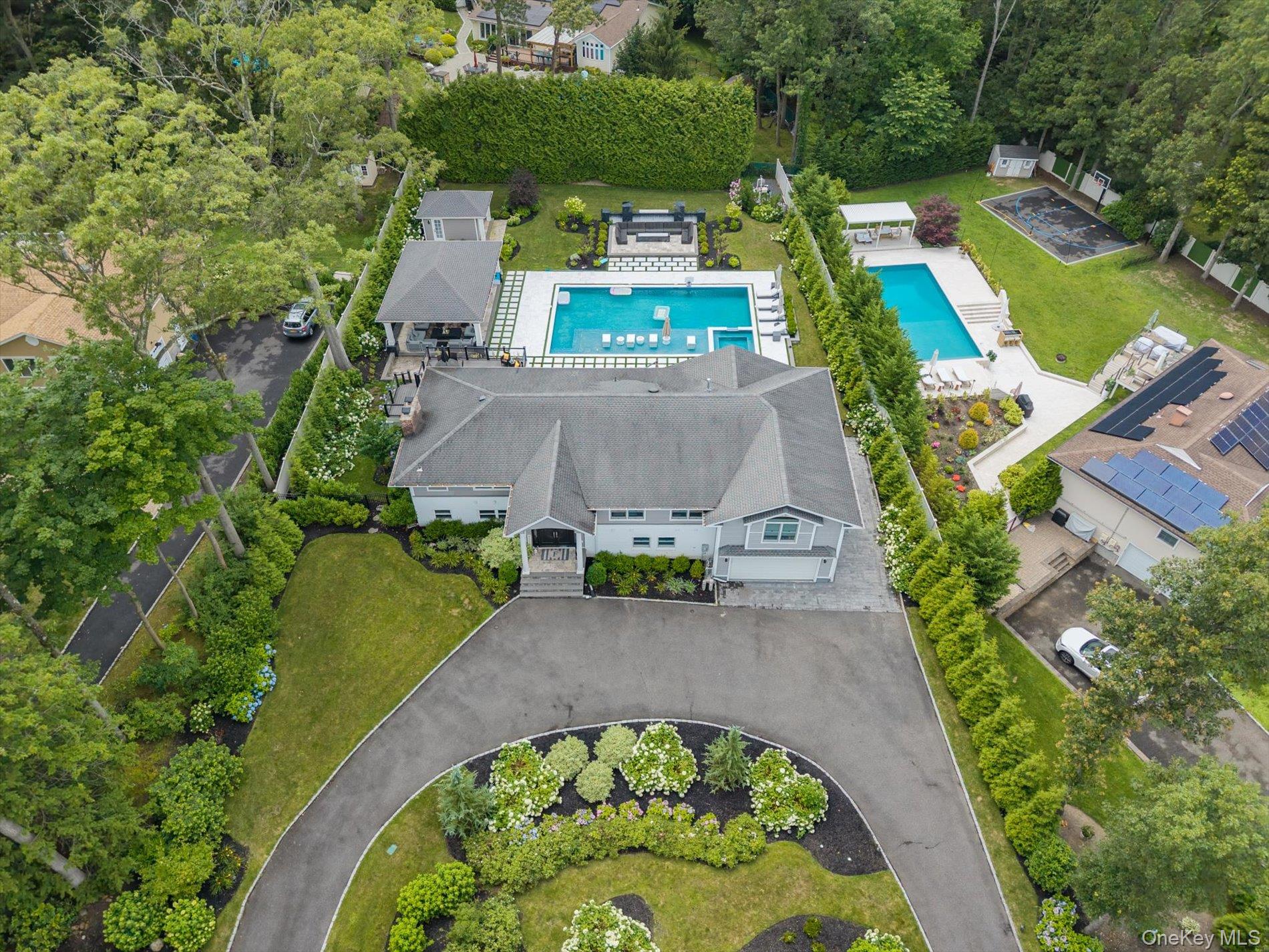 22 Beaumont Drive — photo 3