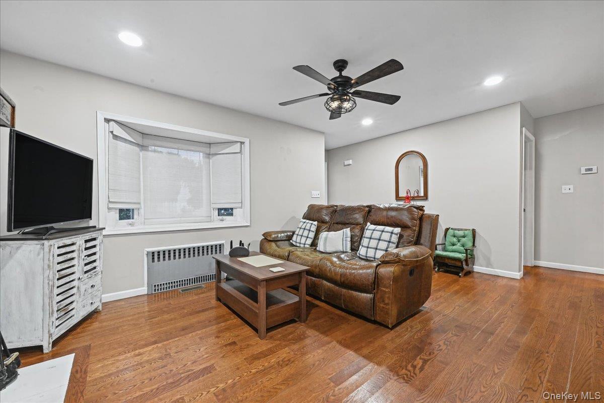 2342 Maple Street — photo 4
