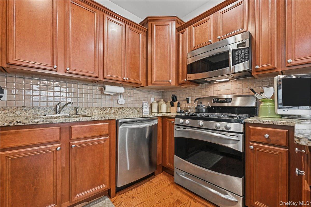 156 Spring Drive — photo 8