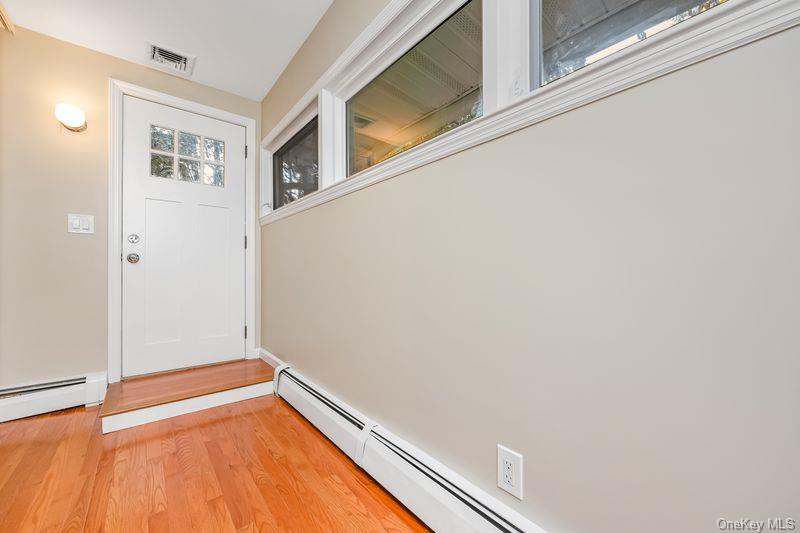 19 Strawberry Lane — photo 16
