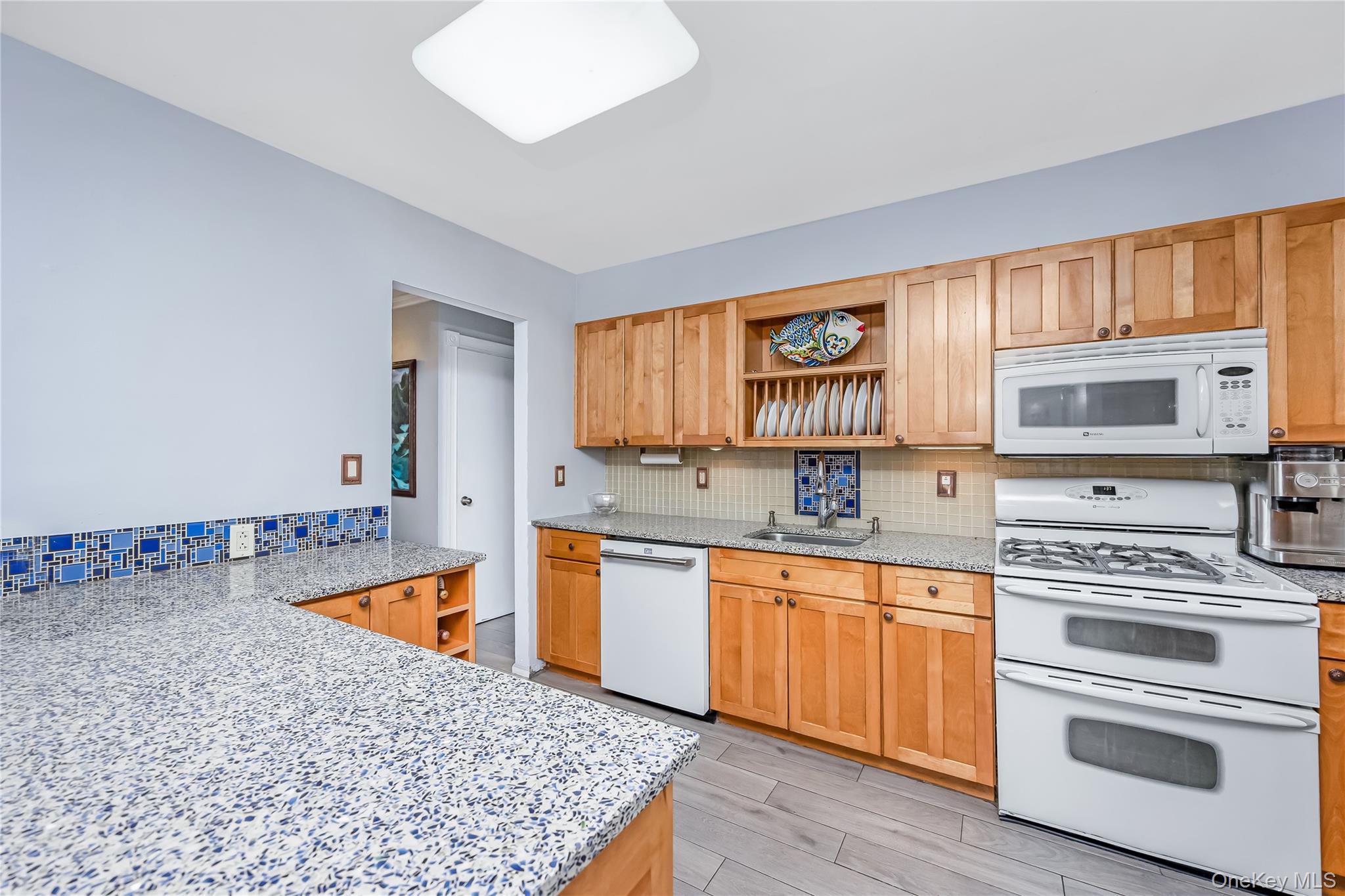 19 Leonard Road — photo 12