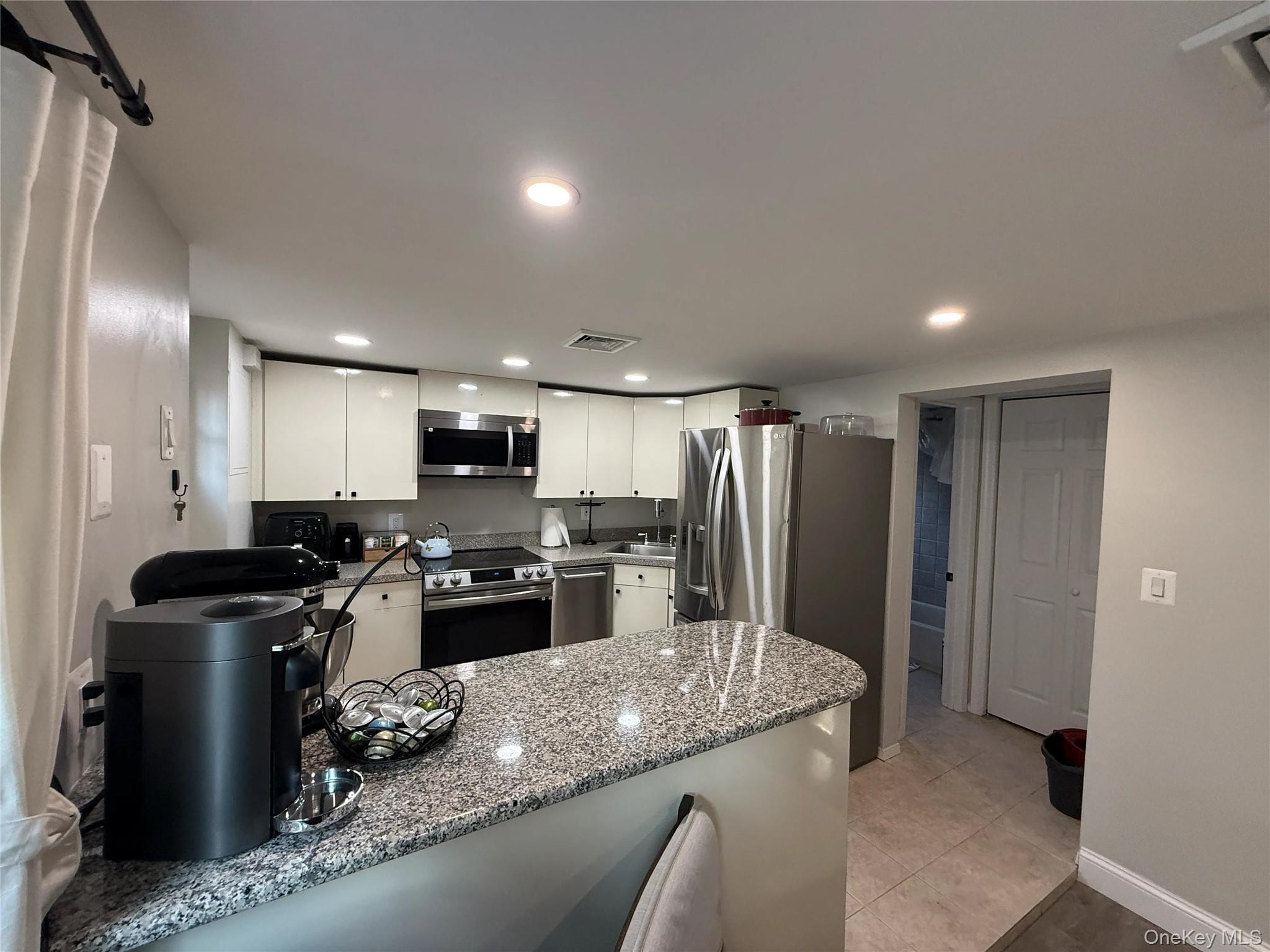 3681 Richard Lane — photo 13
