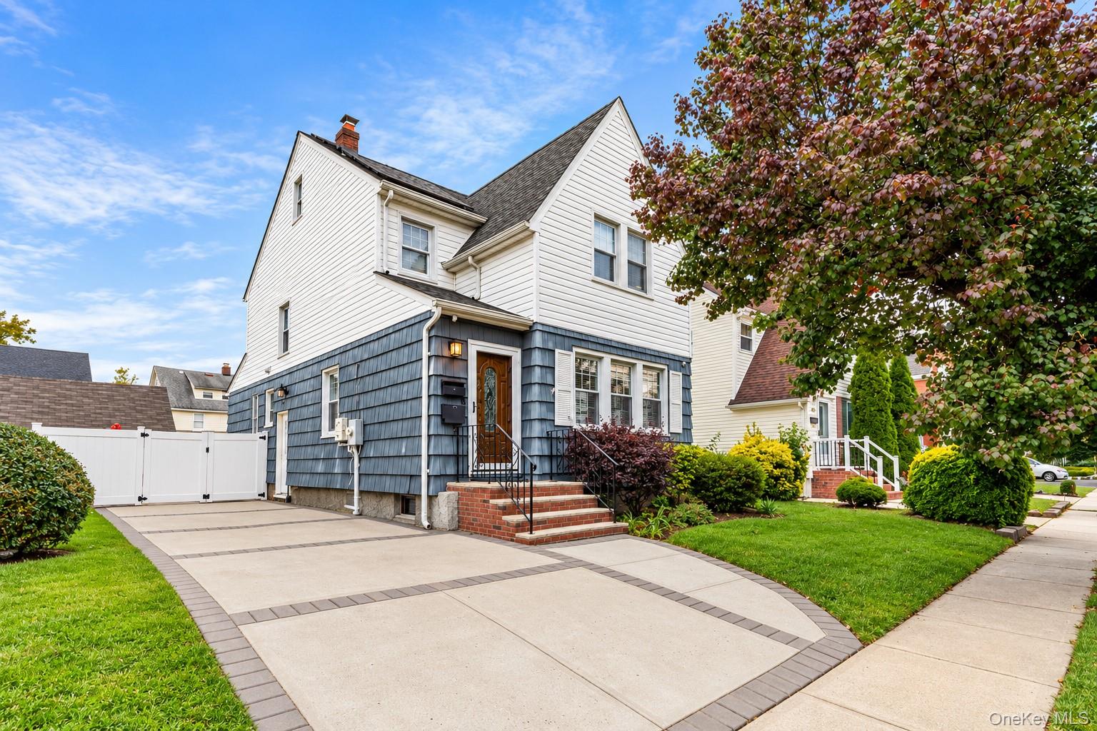224 Oak Street, West Hempstead