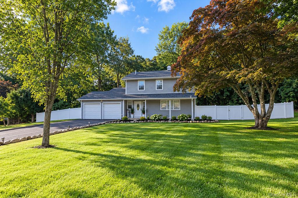 102 Patchogue Drive — photo 4