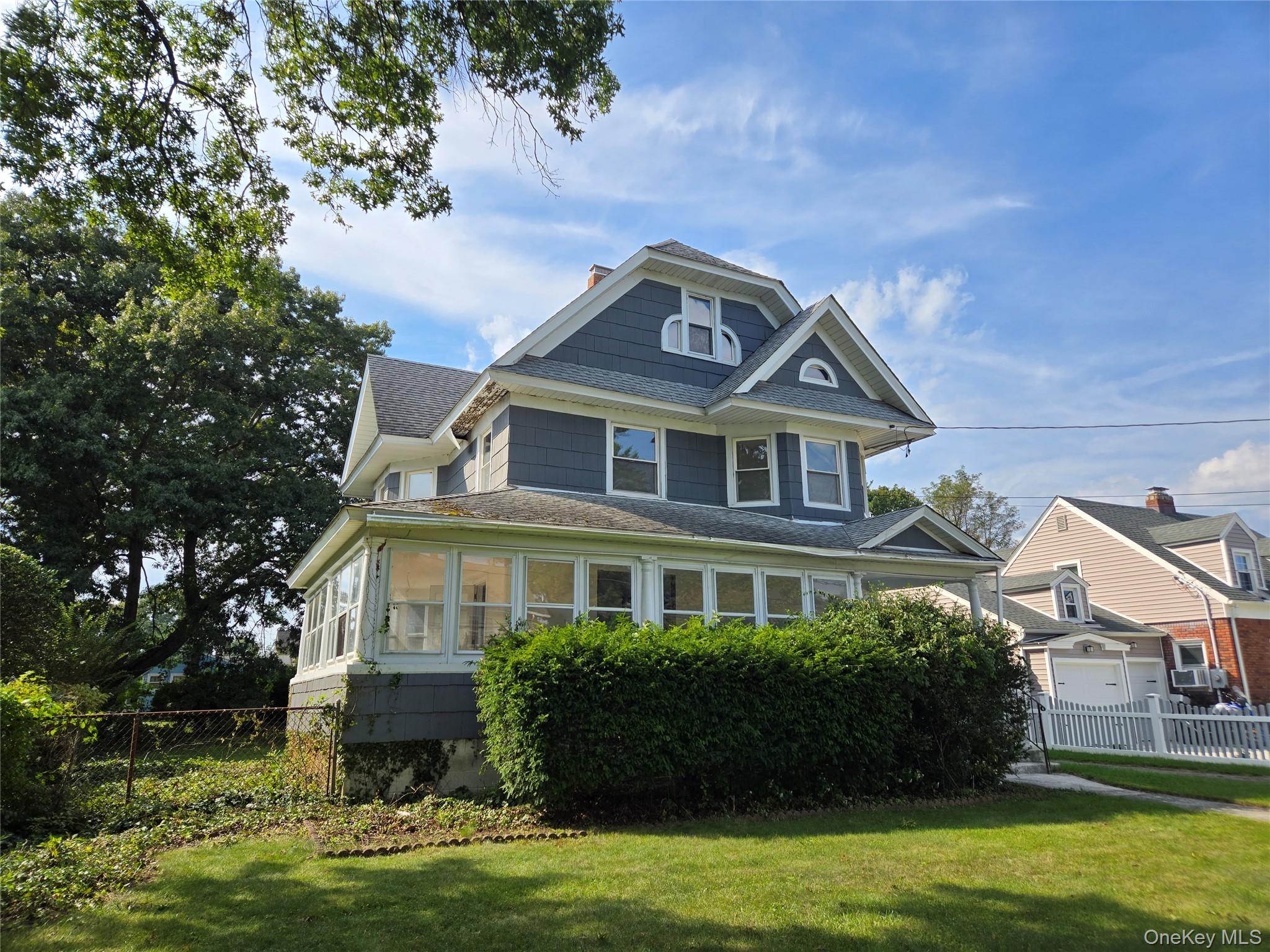 302 Locust Avenue — photo 3