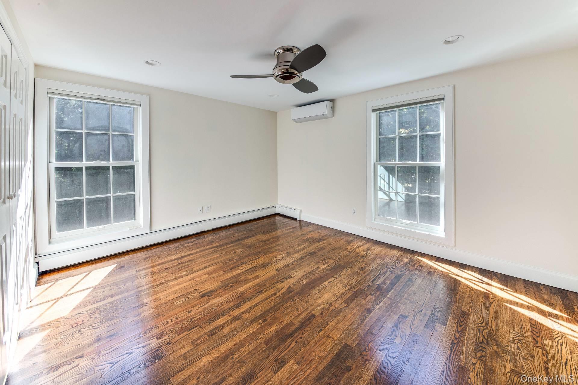 4 Montauk Boulevard — photo 20
