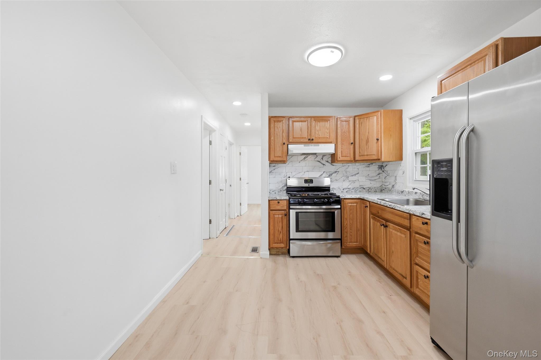 710 Bourdois Avenue — photo 11