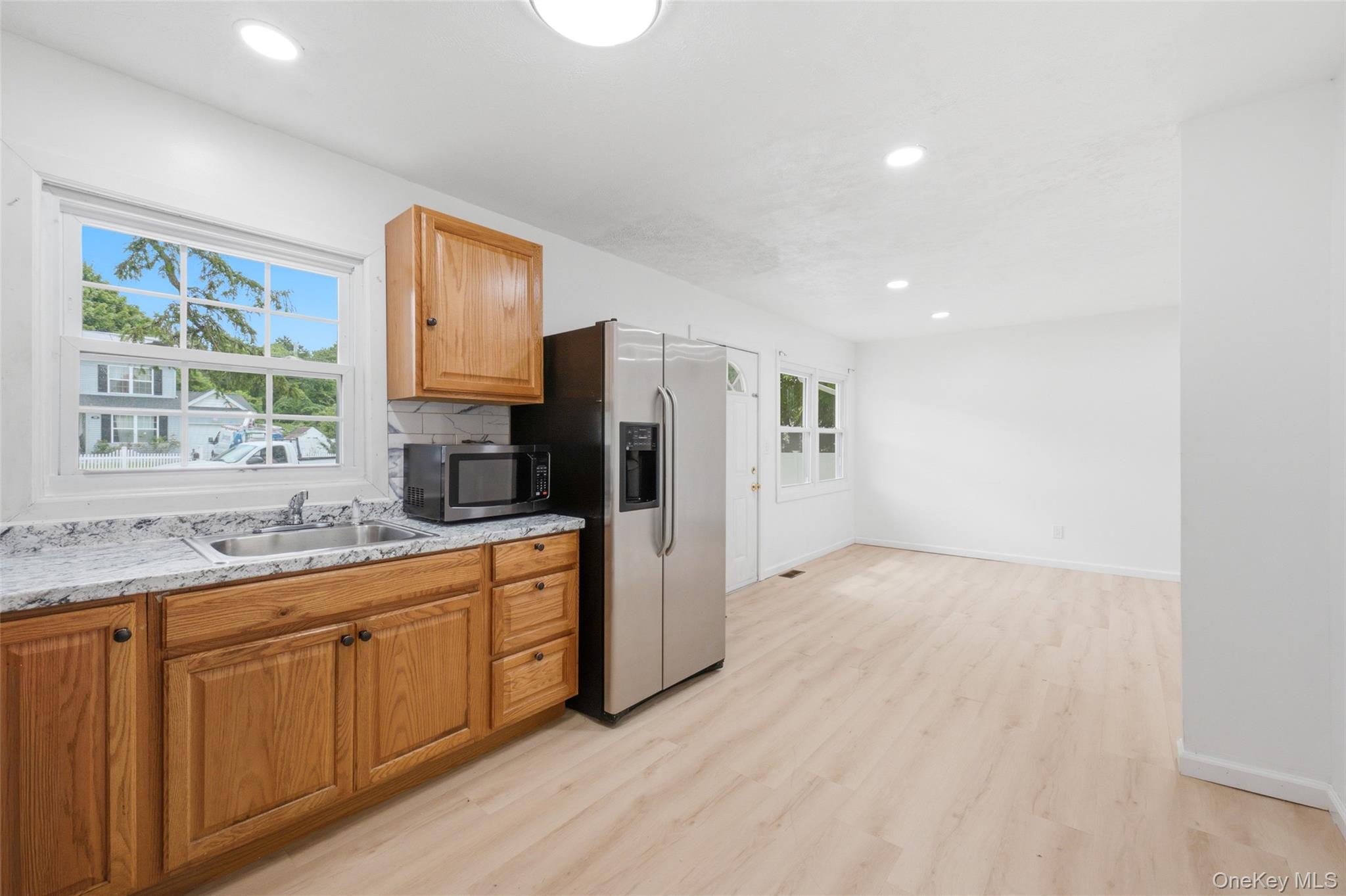 710 Bourdois Avenue — photo 10