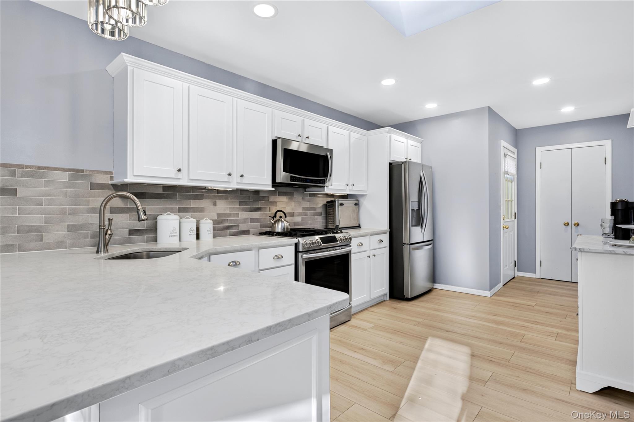 5 Fairview Avenue — photo 18