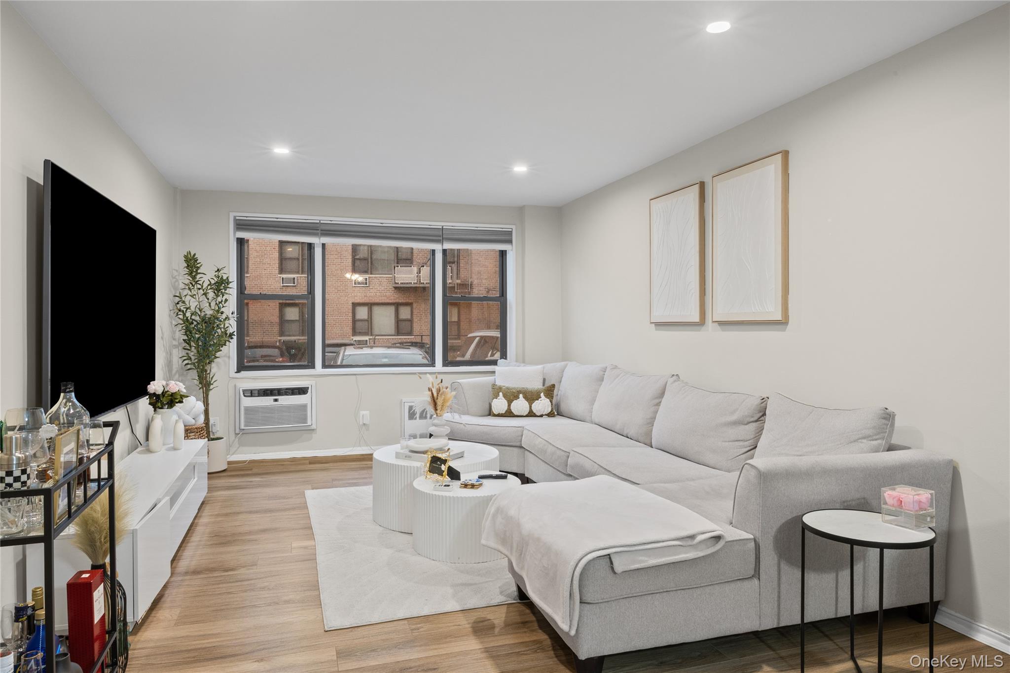 1 Birchwood Court #1B — photo 2