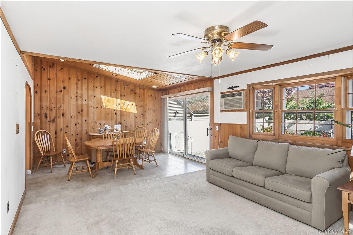 2527 Yorktown Street — photo 17