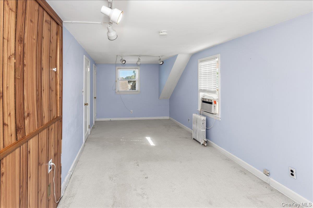 2527 Yorktown Street — photo 29