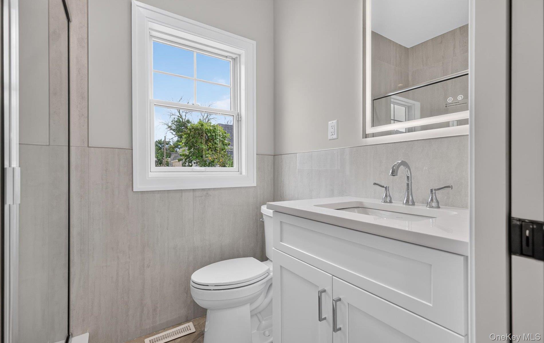 170 San Juan Avenue — photo 16