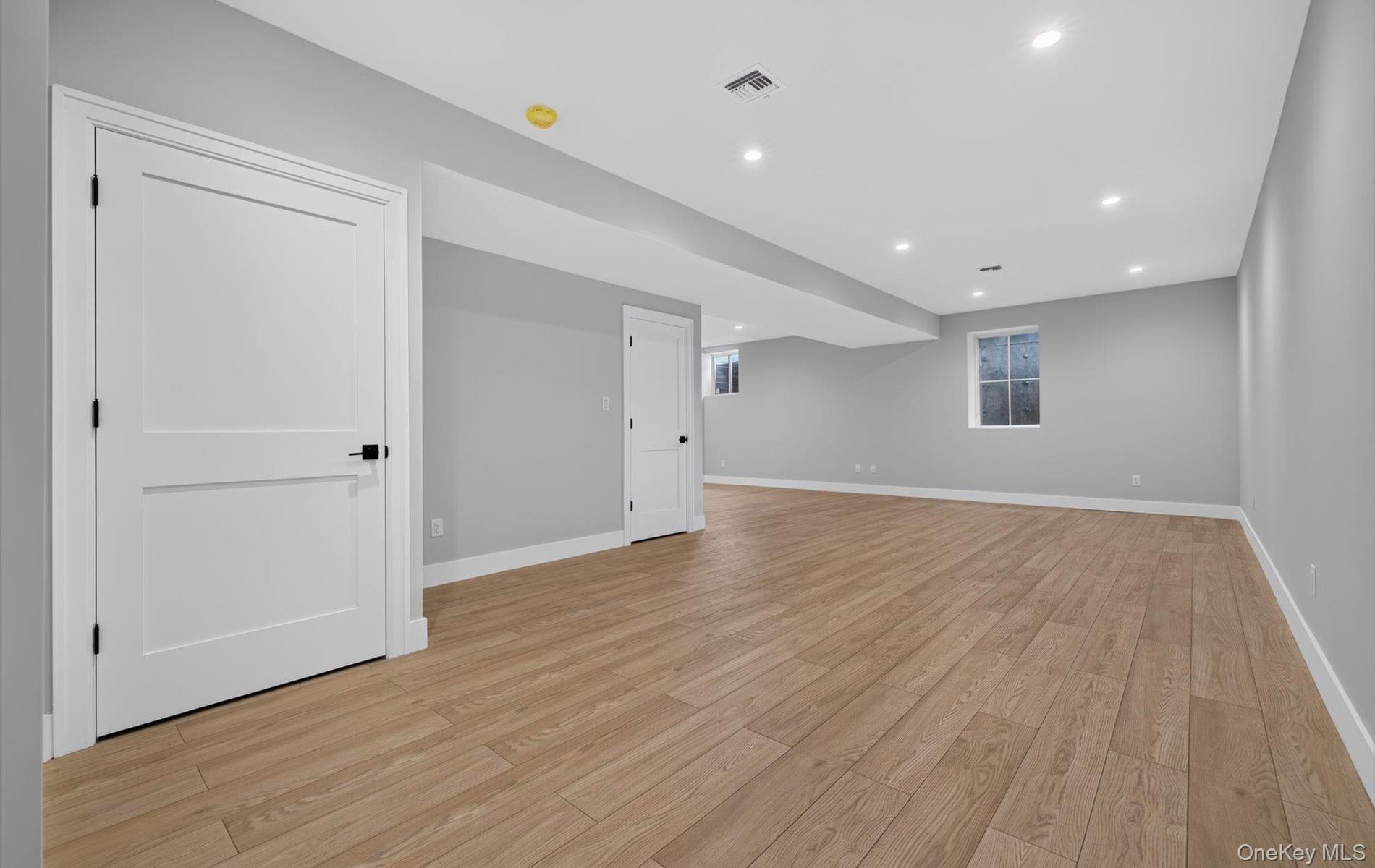 170 San Juan Avenue — photo 36