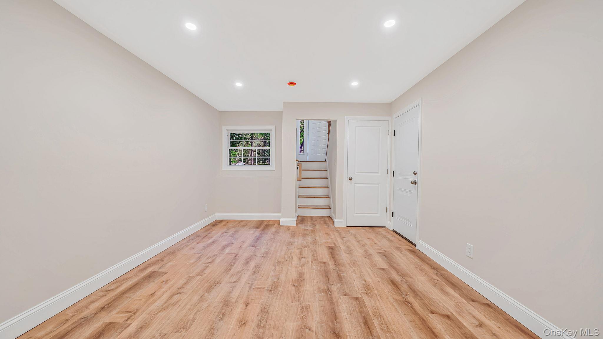 8 Adams Court — photo 30