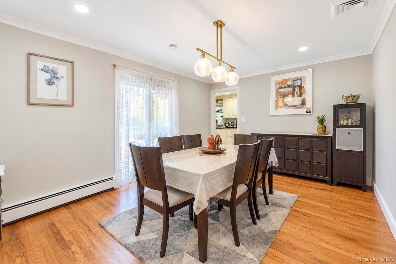 271 Syosset Woodbury Road — photo 14