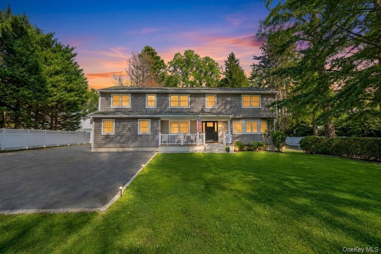 271 Syosset Woodbury Road — photo 2