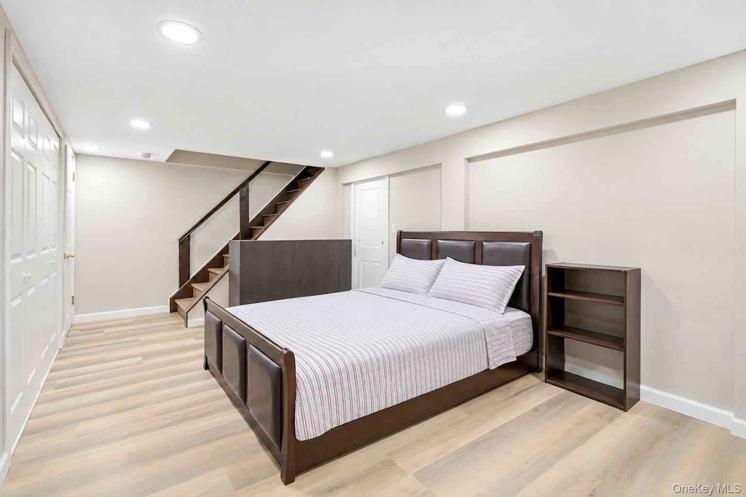 271 Syosset Woodbury Road — photo 39