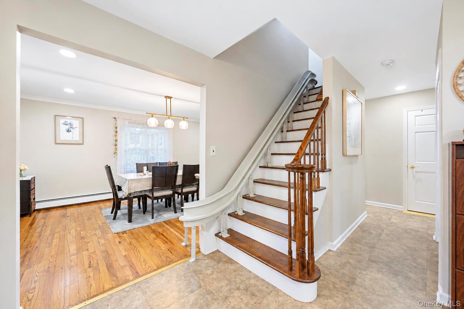 271 Syosset Woodbury Road — photo 10