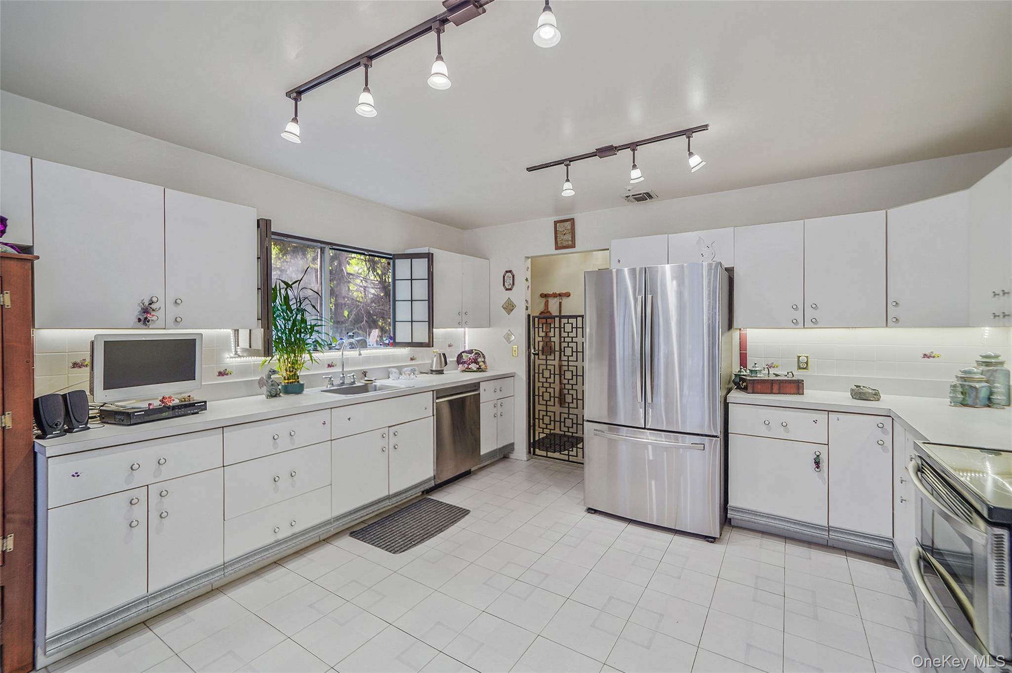 271 Bread and Cheese Hollow Road — photo 9