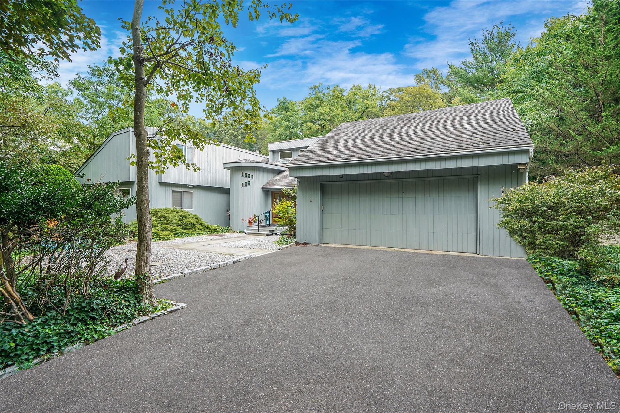 271 Bread and Cheese Hollow Road, Northport
