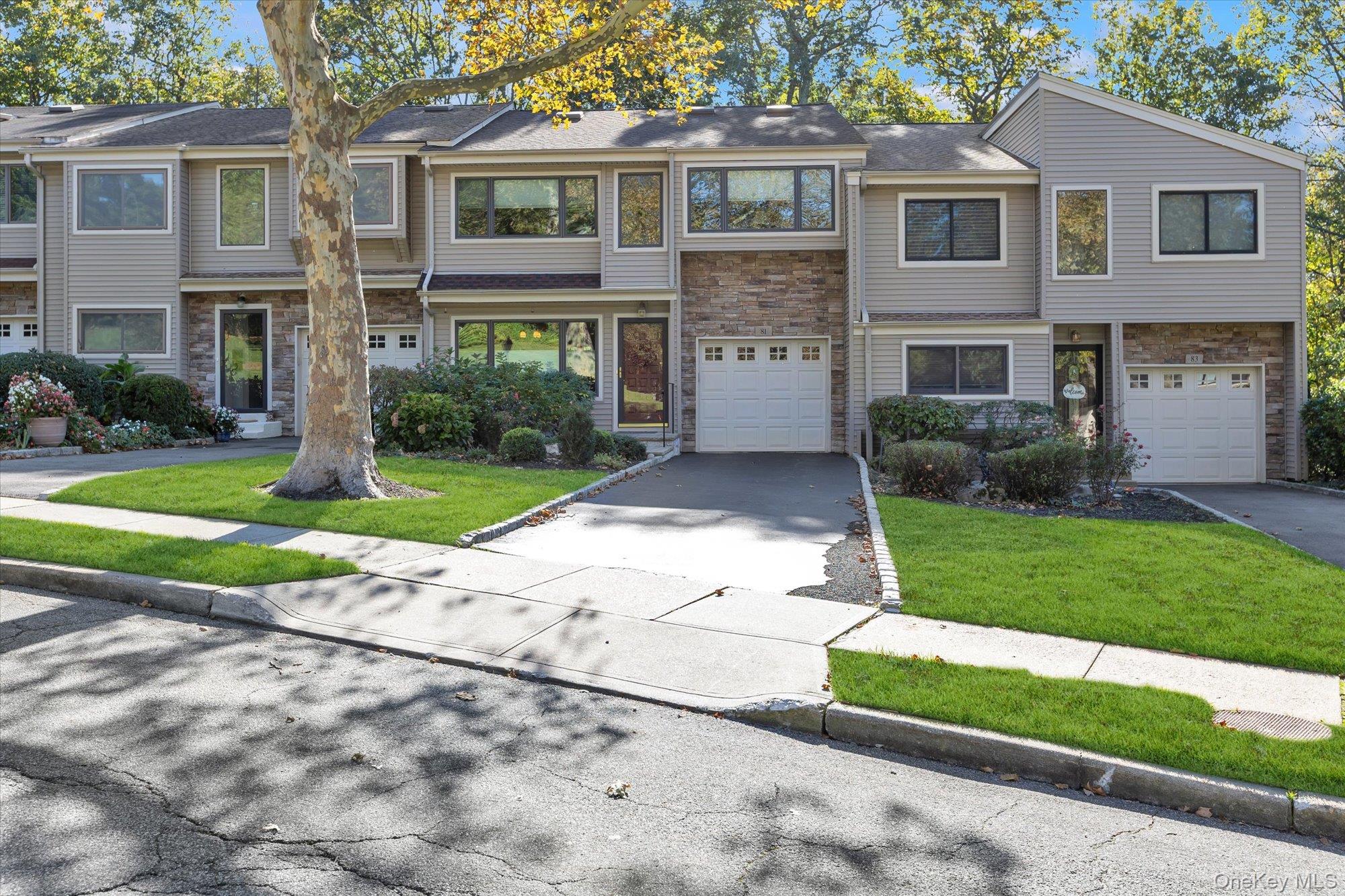 81 Lisa Drive, Northport