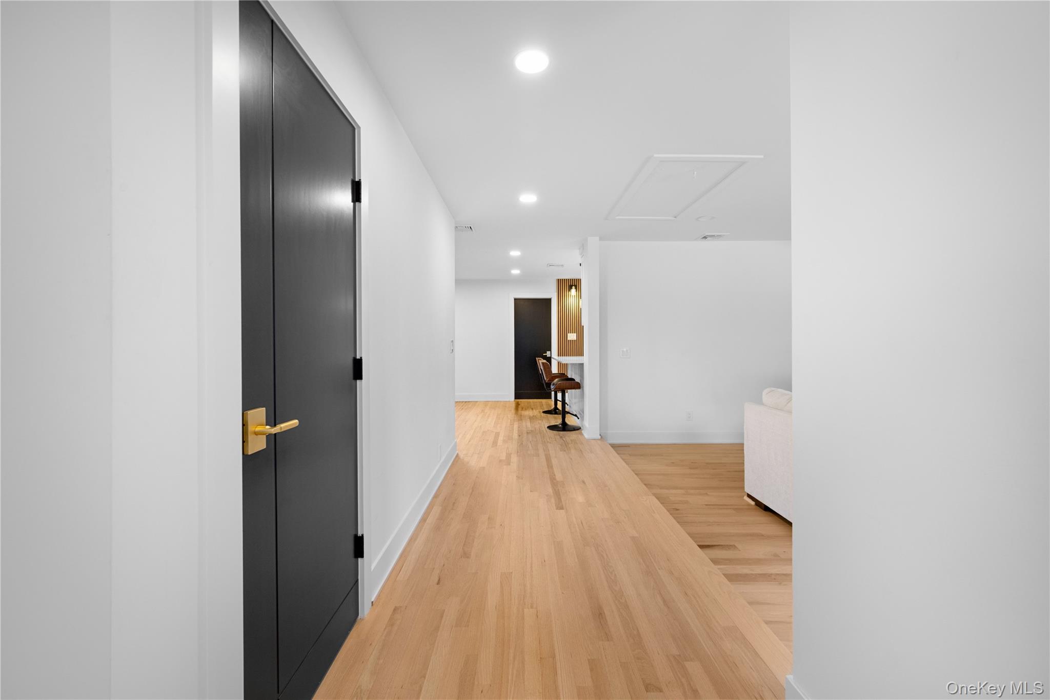 7 Tyrconnell Avenue — photo 2