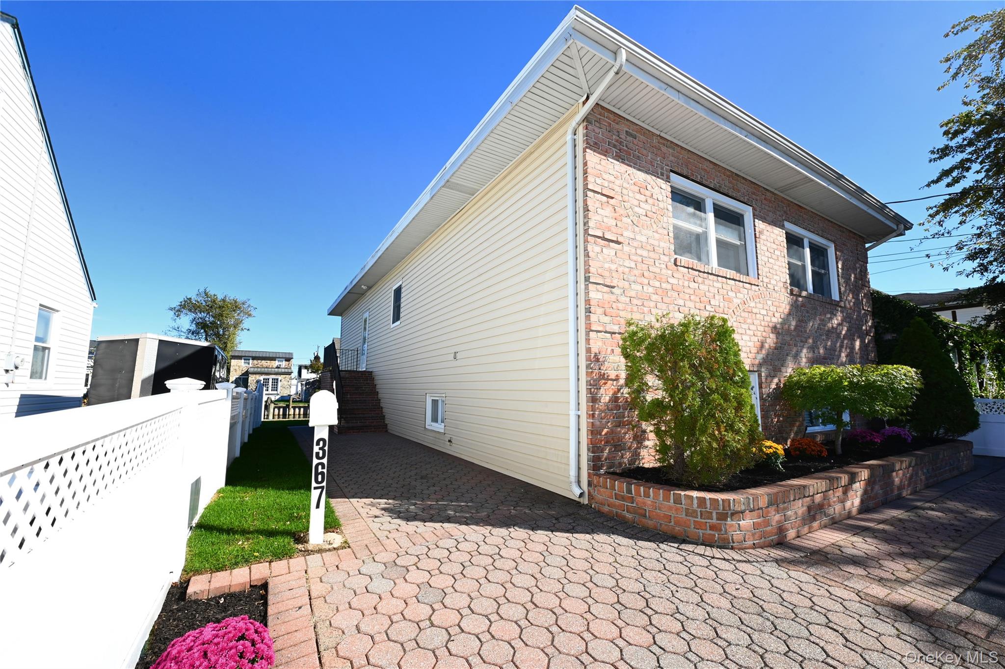 367 West Drive — photo 5