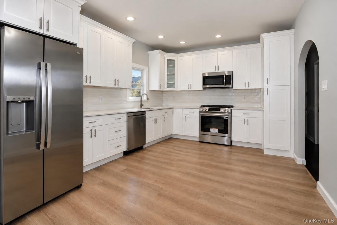 367 West Drive — photo 9