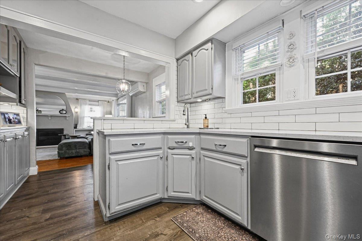 76 Powell Place — photo 11