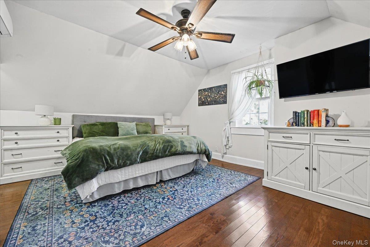 76 Powell Place — photo 17