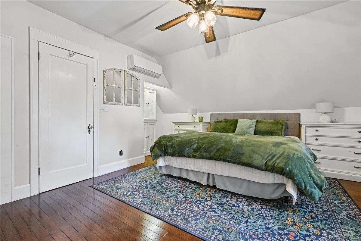 76 Powell Place — photo 18