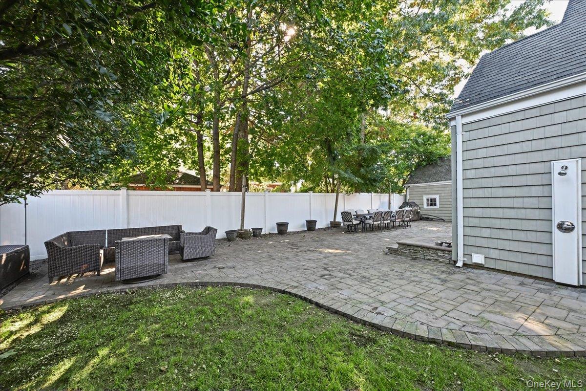 76 Powell Place — photo 24