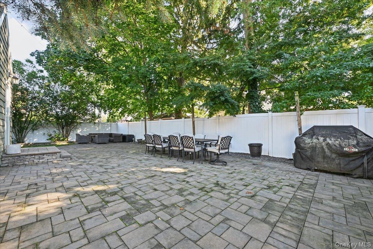 76 Powell Place — photo 26